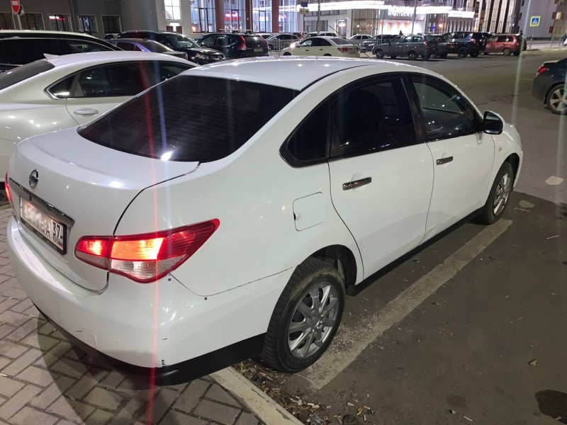 Nissan Almera